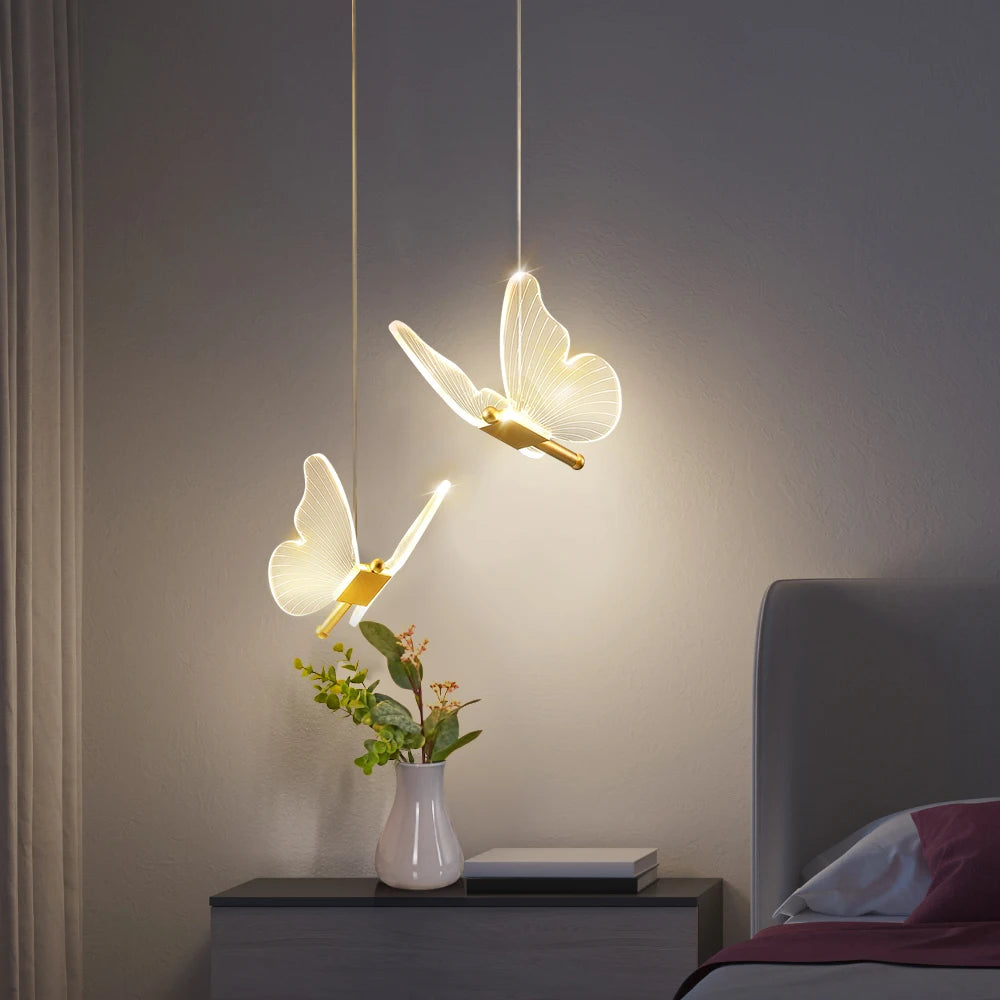 Lustre Borboleta de Acrílico com LED para Decoração de Quarto